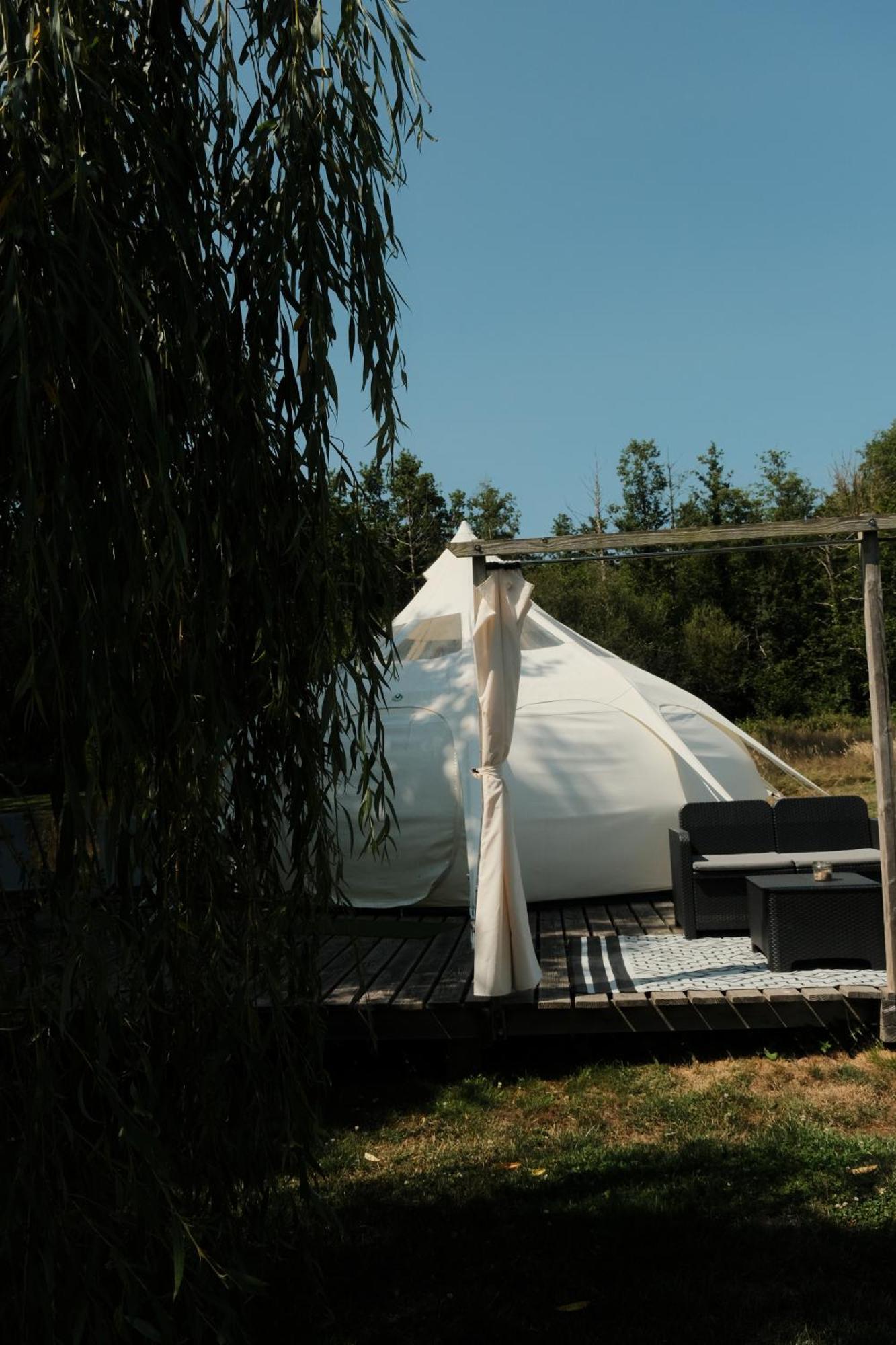 Domaine Des Butineuses Tente de luxe Longny les Villages